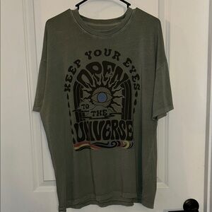American Eagle Outfitters Olive Graphic Tee